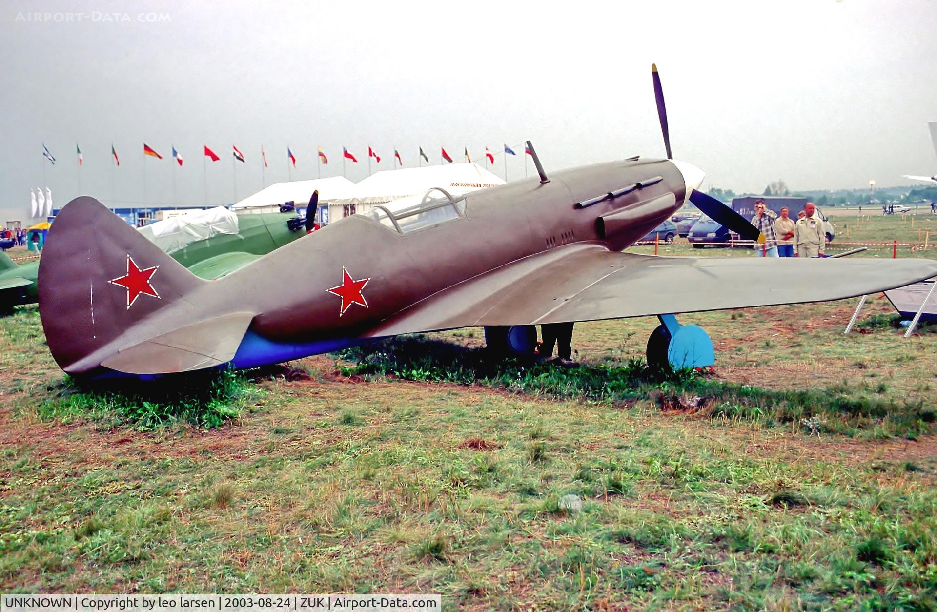 UNKNOWN, unknown unkown C/N 000000, Zhukovsky Air Show 24.8.2003