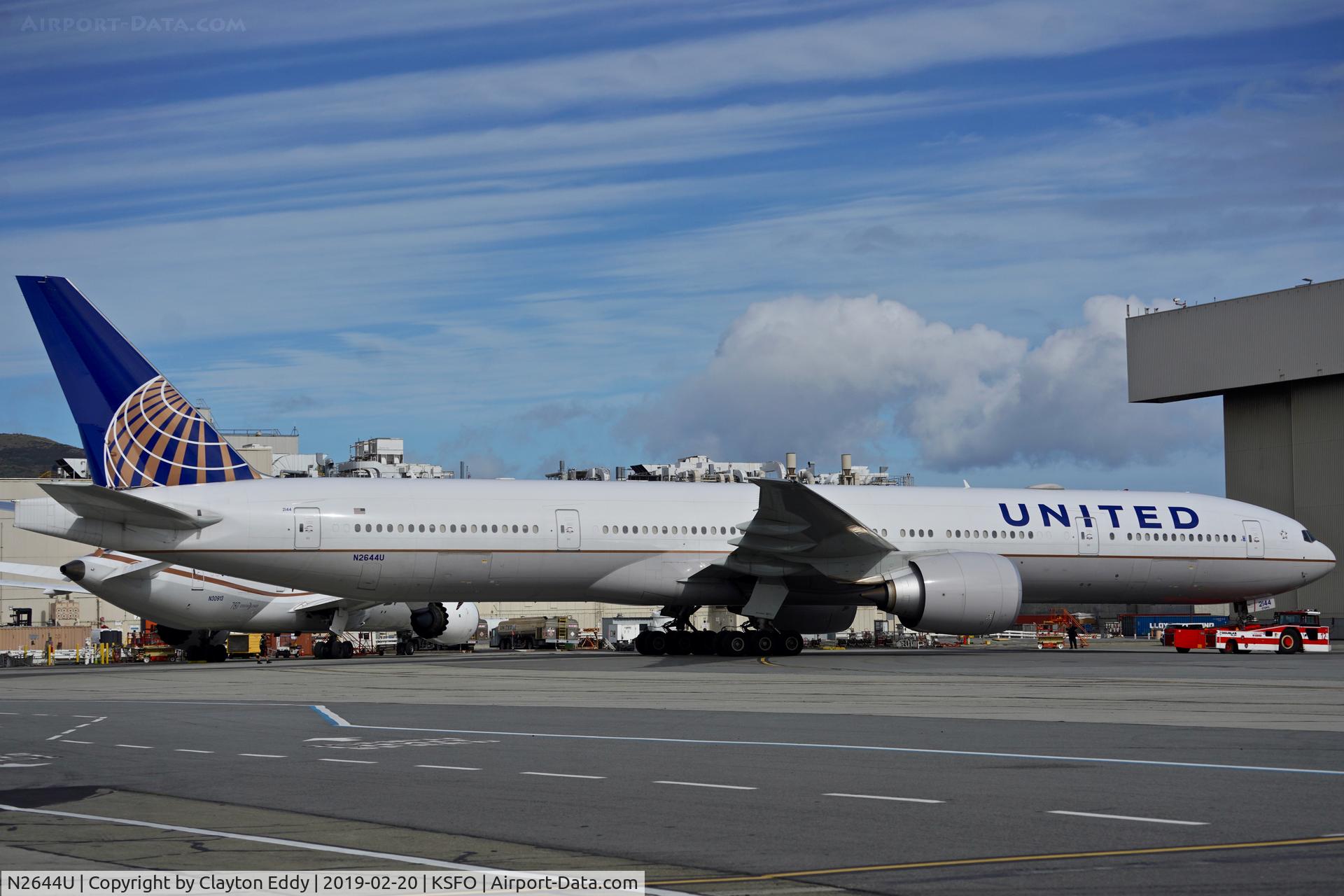 N2644U, 2017 Boeing 777-300/ER C/N 63724, SFO 2019.