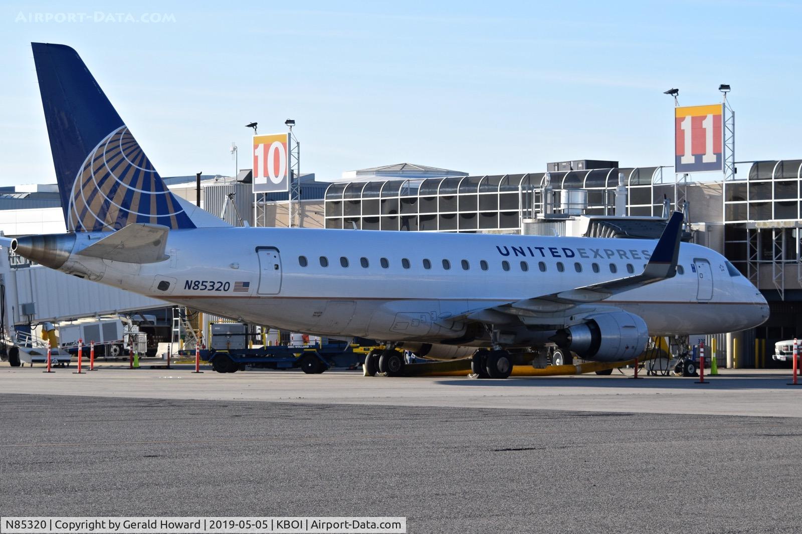 N85320, 2015 Embraer 175LR (ERJ-170-200LR) C/N 17000454, Parked at the gate.