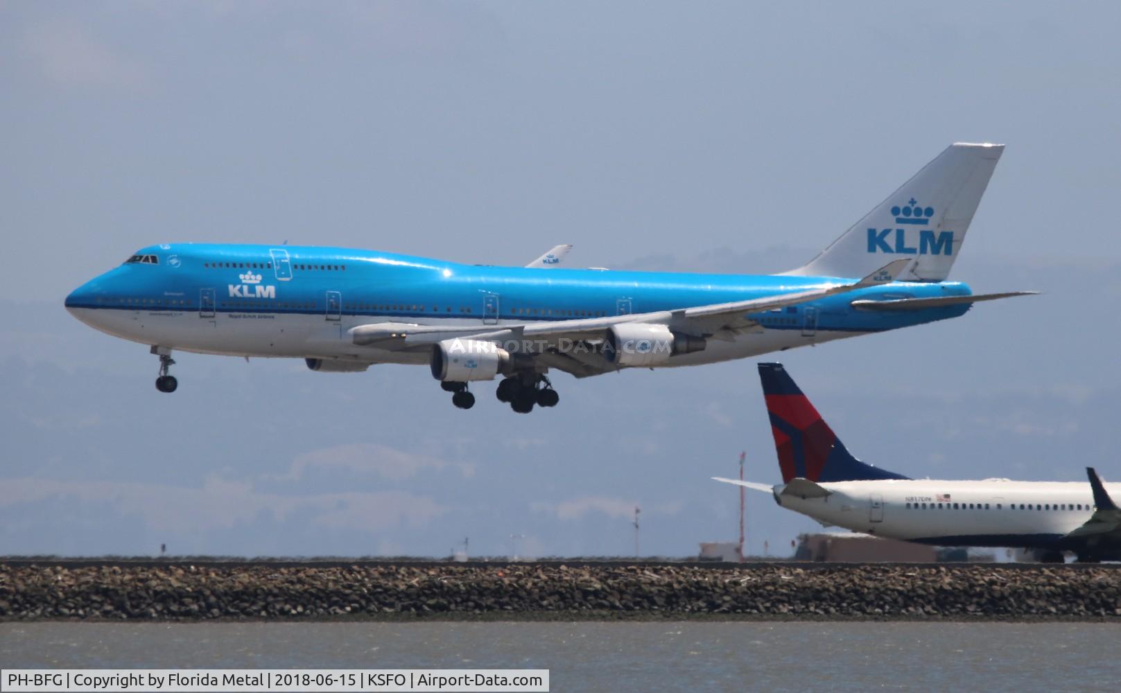PH-BFG, 1990 Boeing 747-406 C/N 24517, KLM 747