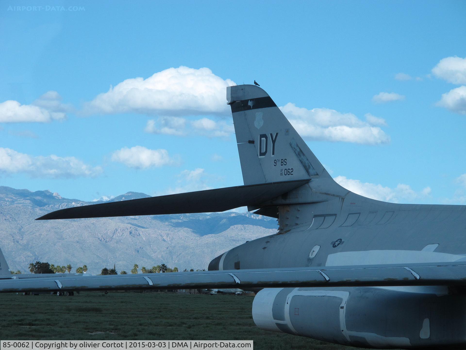85-0062, 1985 Rockwell B-1B Lancer C/N 22, view on the tail