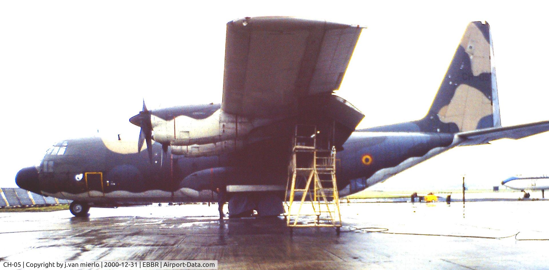 CH-05, 1972 Lockheed C-130H Hercules C/N 382-4470, SABENA  maintenance Brussels mid'80s