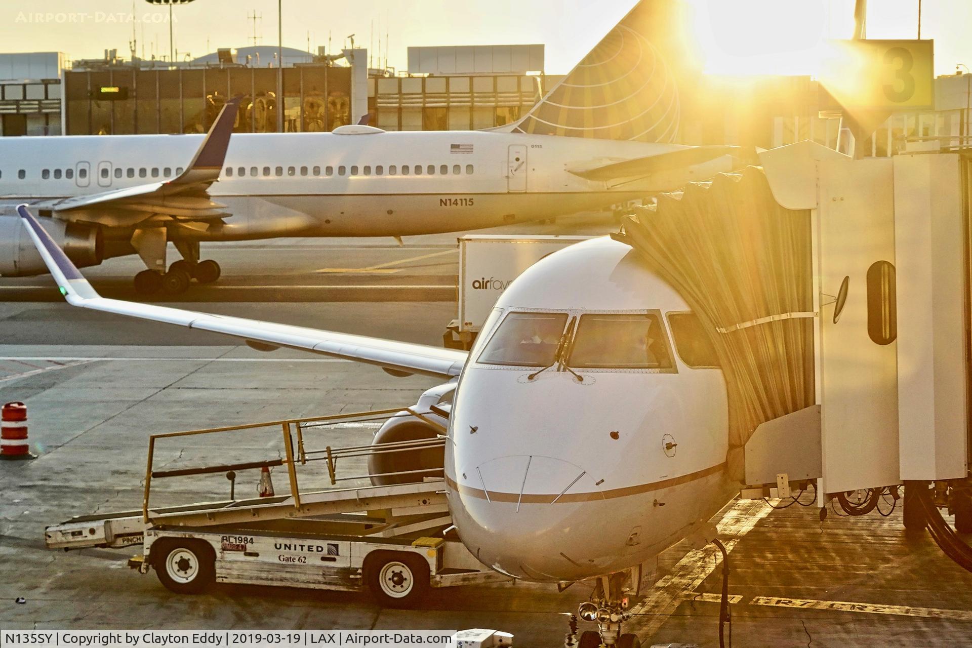 N135SY, 2015 Embraer 175LR (ERJ-170-200LR) C/N 17000460, LAX 2019.