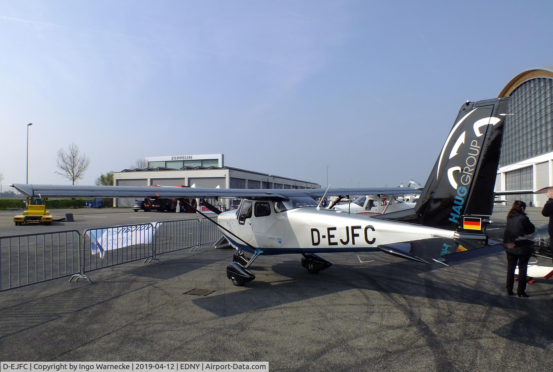 D-EJFC, 2017 Vulcanair V1.0 C/N 1002, Vulcanair V1.0 at the AERO 2019, Friedrichshafen