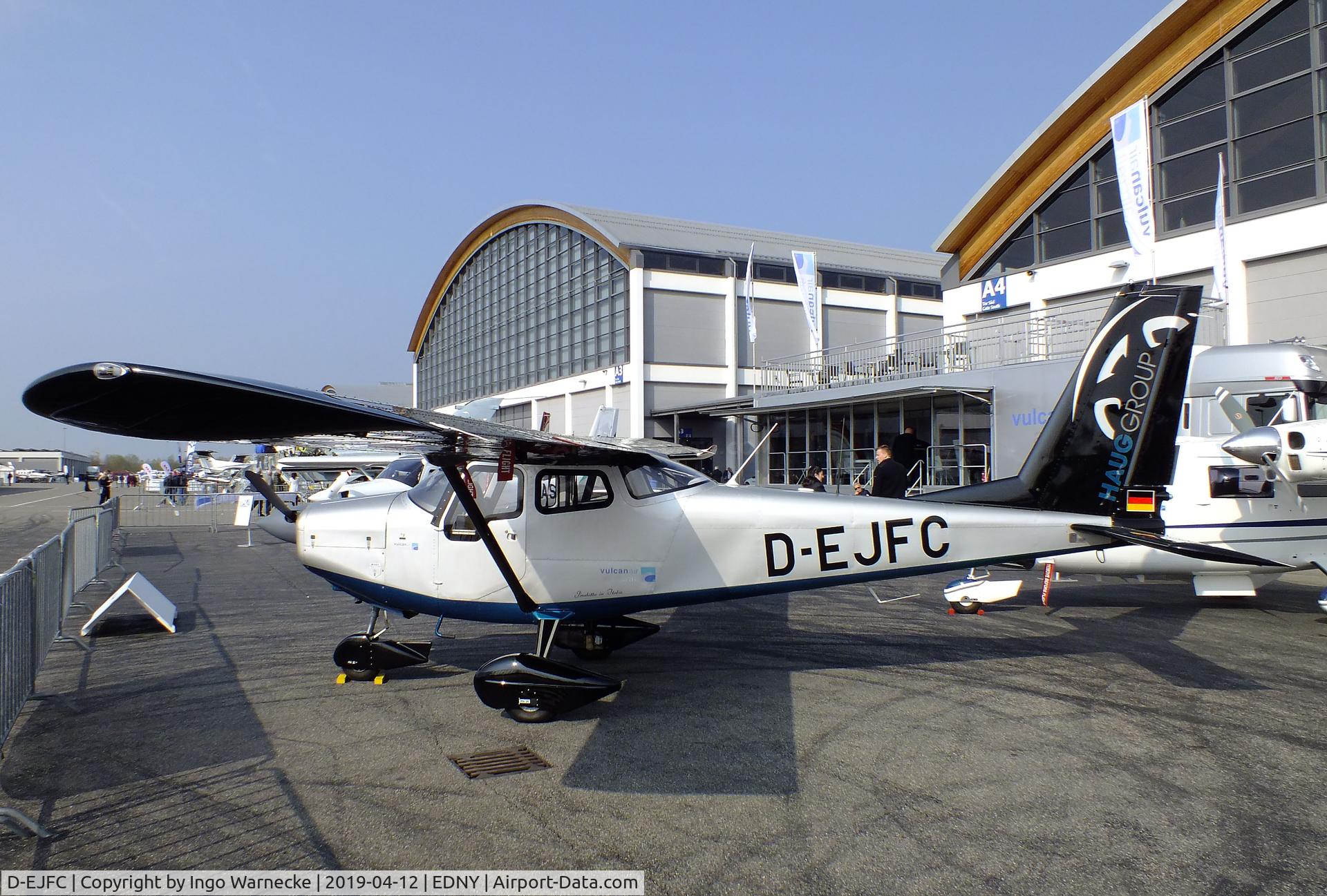 D-EJFC, 2017 Vulcanair V1.0 C/N 1002, Vulcanair V1.0 at the AERO 2019, Friedrichshafen