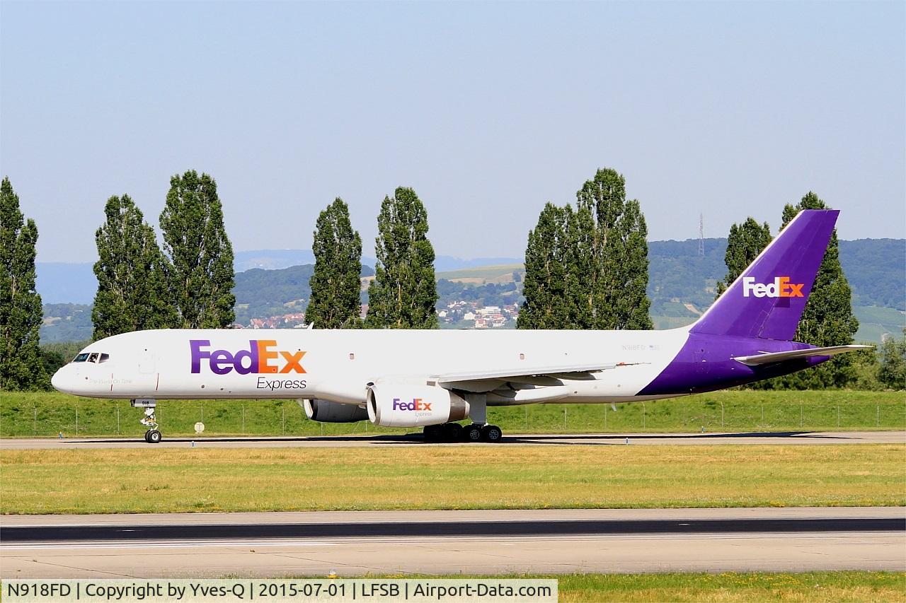 N918FD, 1989 Boeing 757-23A C/N 24290, Boeing 757-23A, Taxiing to holding point rwy 15, Bâle-Mulhouse-Fribourg airport (LFSB-BSL)