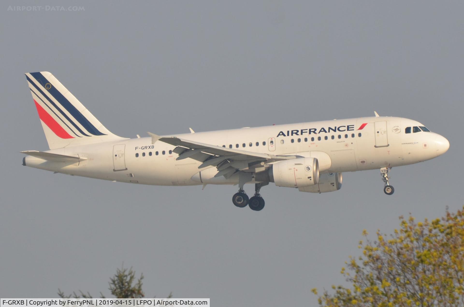 F-GRXB, 2001 Airbus A319-111 C/N 1645, Air France A319 landing