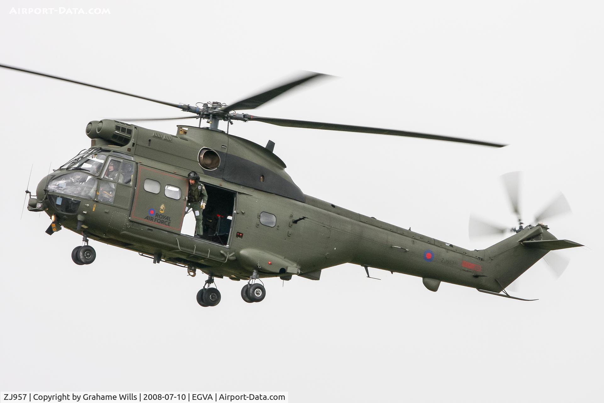 ZJ957, Westland Puma HC.2 C/N 1474, Westland Puma HC2 ZJ957 33 Sqd RAF, Fairford 10/7/08