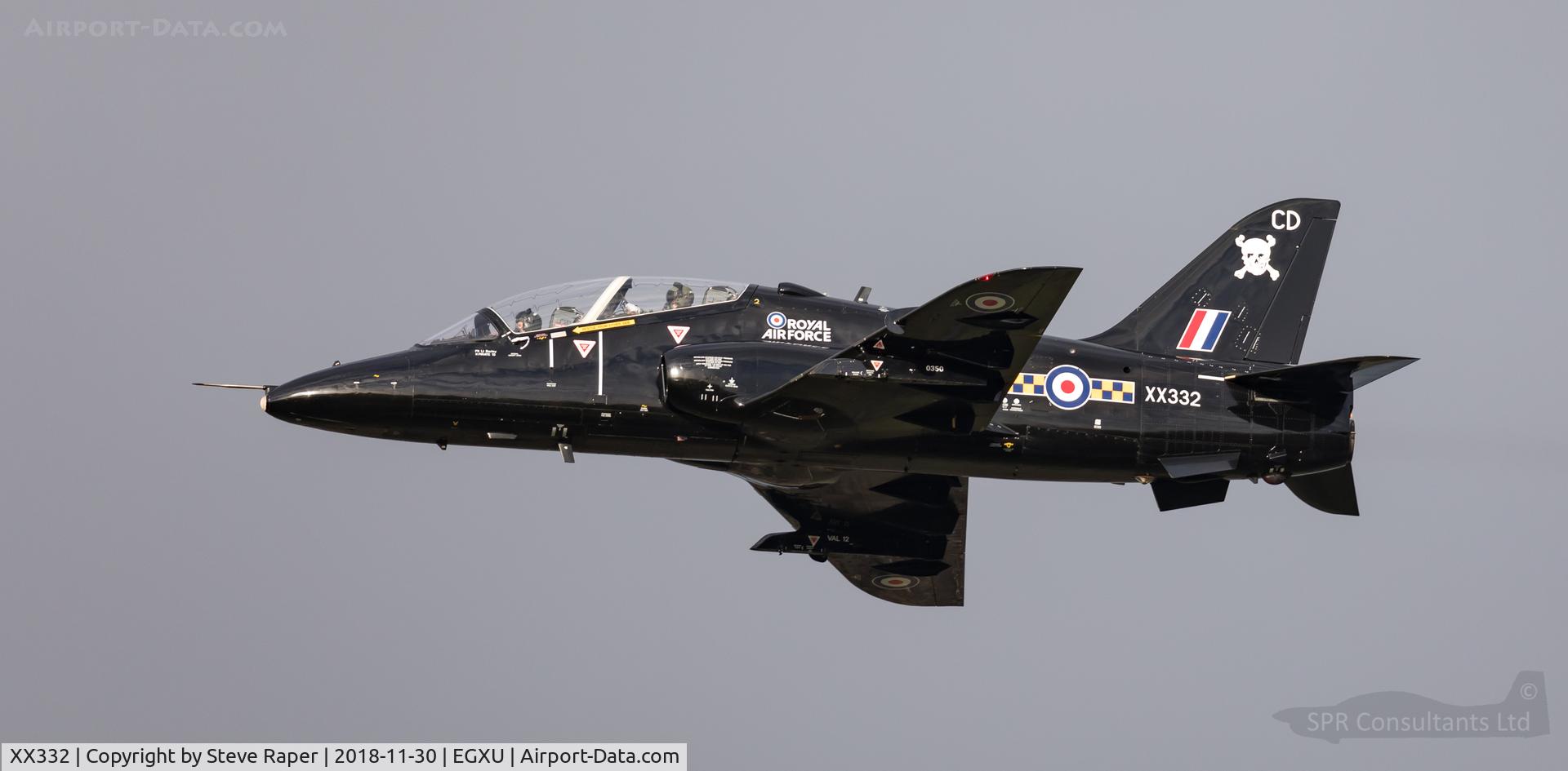 XX332, Hawker Siddeley Hawk T.1A C/N 41H-32156, Linton pilot graduation flypast 30 Nov 2018