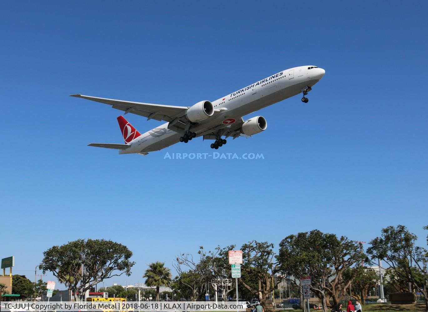 TC-JJU, 2014 Boeing 777-3F2/ER C/N 60401, Turkish