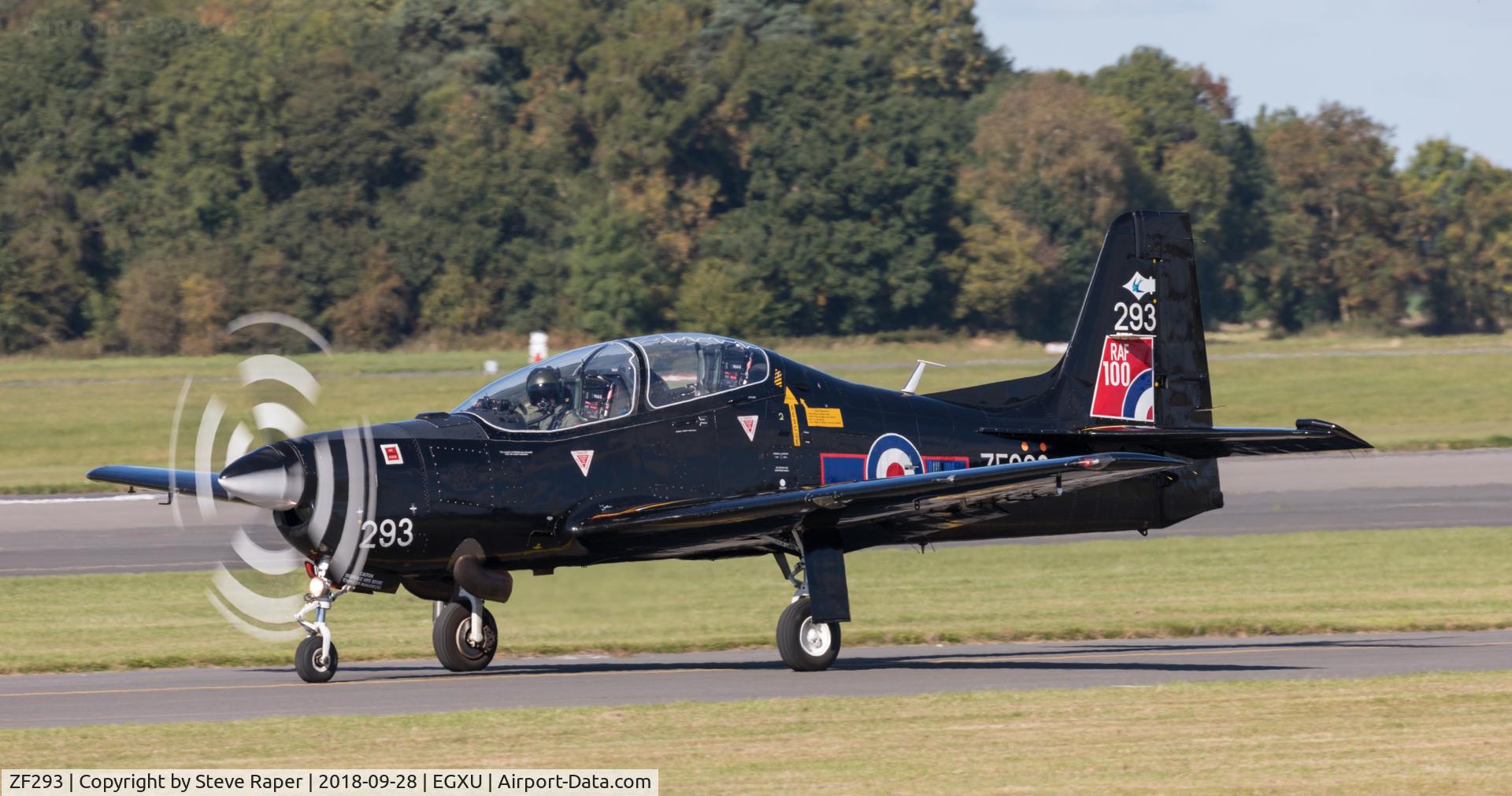 ZF293, 1991 Short S-312 Tucano T1 C/N S093/T64, RAF 100 tail