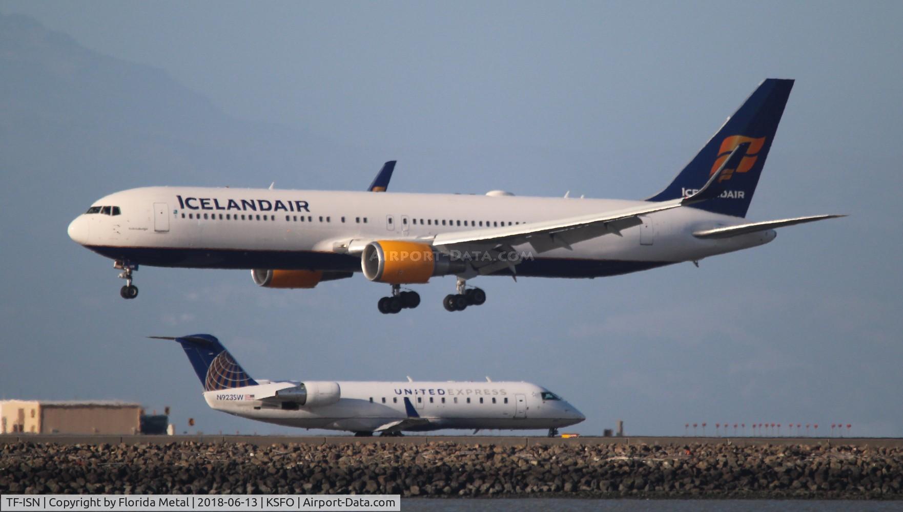 TF-ISN, 2000 Boeing 767-319 C/N 30586, Icelandair