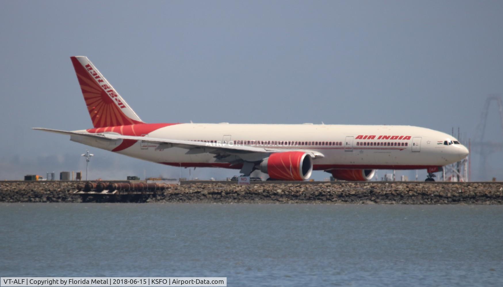 VT-ALF, 2009 Boeing 777-237/LR C/N 36305, Air India