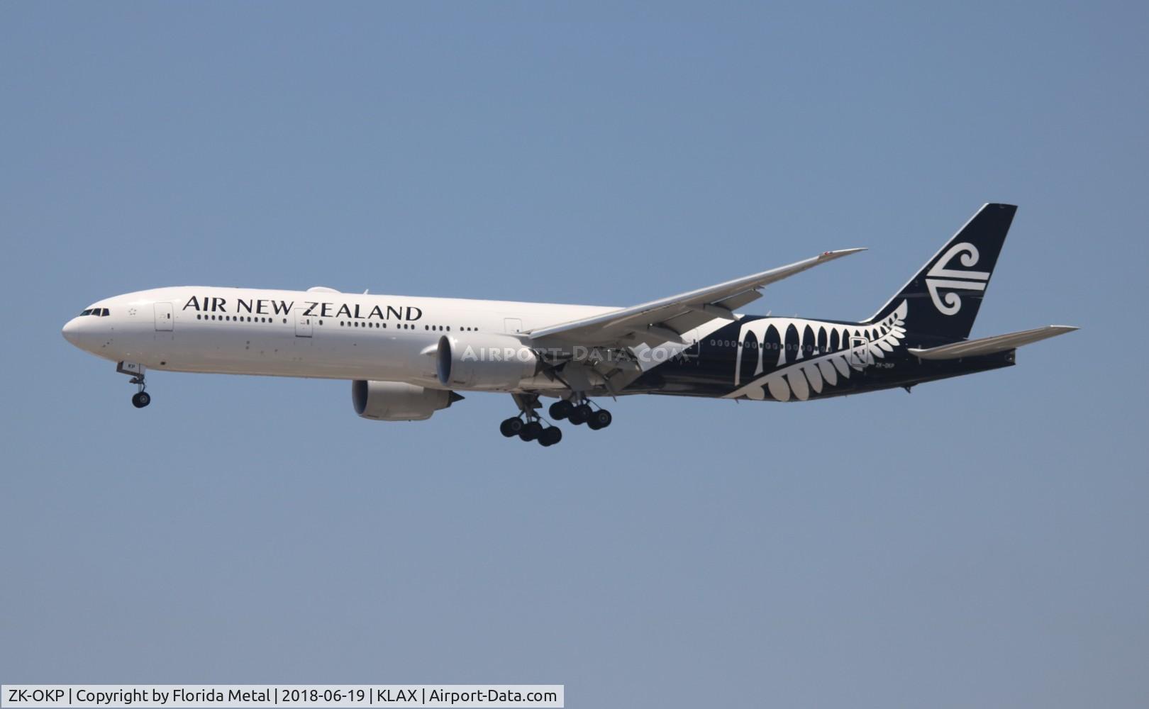 ZK-OKP, 2011 Boeing 777-306/ER C/N 39041, Air New Zealand