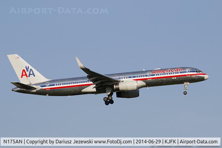 N175AN, 2001 Boeing 757-223 C/N 32394, Boeing 757-223 - American Airlines  C/N 32394, N175AN