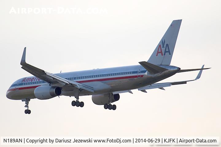 N189AN, 2001 Boeing 757-223 C/N 32383, Boeing 757-223 - American Airlines  C/N 32383, N189AN