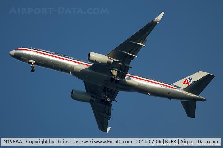 N198AA, 2001 Boeing 757-223 C/N 32392, Boeing 757-223 - American Airlines  C/N 32392, N198AA