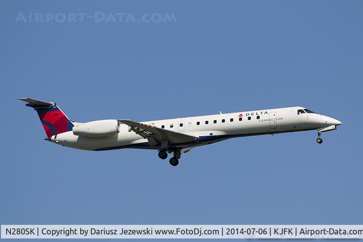 N280SK, 2001 Embraer ERJ-145LR (EMB-145LR) C/N 145381, Embraer ERJ-145LR (EMB-145LR) - Delta Connection (Chautauqua Airlines)   C/N 145381, N280SK