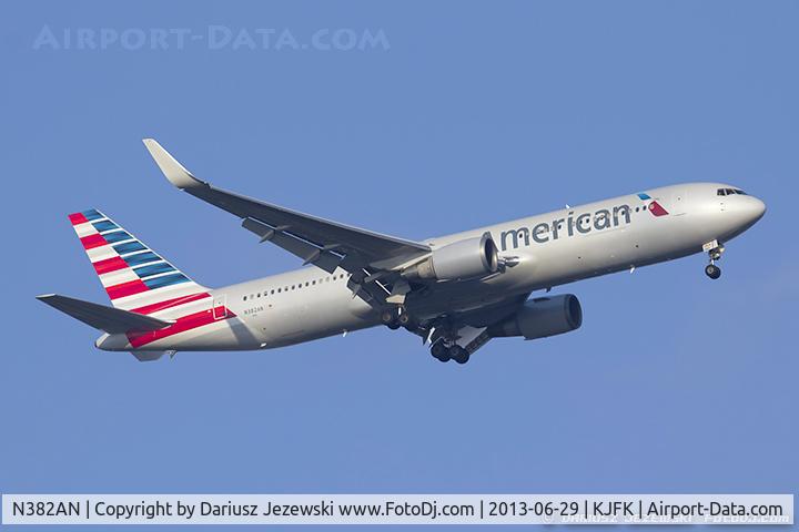 N382AN, 1993 Boeing 767-323/ER C/N 25451, Boeing 767-323/ER - American Airlines  C/N 25451, N382AN