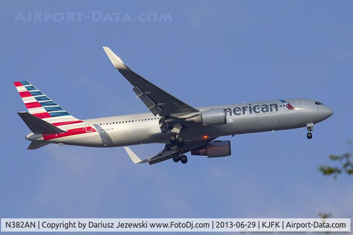 N382AN, 1993 Boeing 767-323/ER C/N 25451, Boeing 767-323/ER - American Airlines  C/N 25451, N382AN