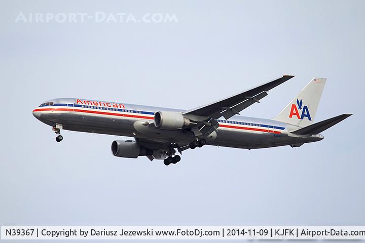 N39367, 1991 Boeing 767-323 C/N 25194, Boeing 767-323/ER - American Airlines  C/N 25194, N39367
