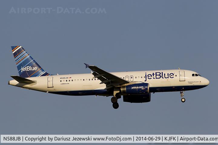 N588JB, 2004 Airbus A320-232 C/N 2201, Airbus A320-232 