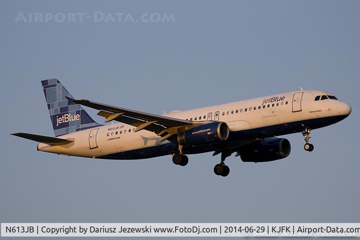 N613JB, 2005 Airbus A320-232 C/N 2449, Airbus A320-232 