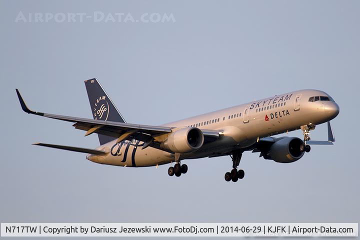 N717TW, 1999 Boeing 757-231 C/N 28485, Boeing 757-231 - SkyTeam (Delta Air Lines)   C/N 28485, N717TW