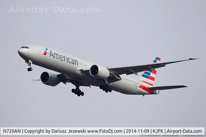N720AN, 2013 Boeing 777-323/ER C/N 33522, Boeing 777-323/ER - American Airlines  C/N 33522, N720AN