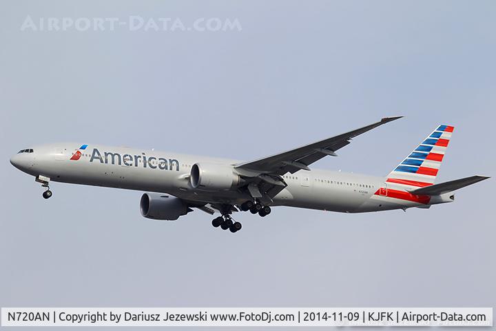 N720AN, 2013 Boeing 777-323/ER C/N 33522, Boeing 777-323/ER - American Airlines  C/N 33522, N720AN