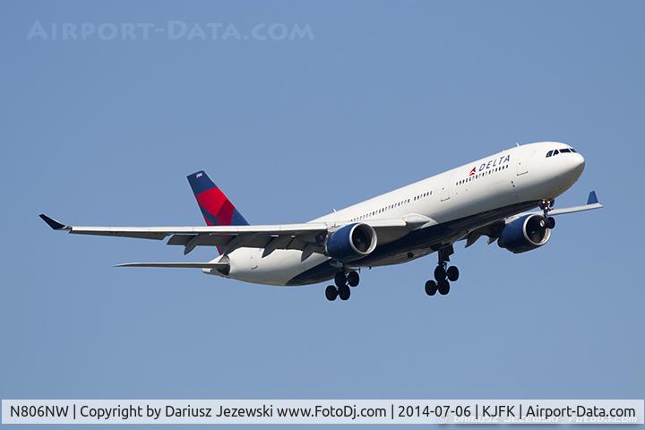 N806NW, 2004 Airbus A330-323 C/N 578, Airbus A330-323 - Delta Air Lines  C/N 578, N806NW