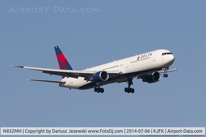 N832MH, 2000 Boeing 767-432/ER C/N 29704, Boeing 767-432/ER - Delta Air Lines  C/N 29704, N832MH
