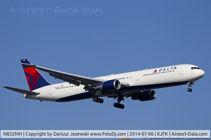 N832MH, 2000 Boeing 767-432/ER C/N 29704, Boeing 767-432/ER - Delta Air Lines  C/N 29704, N832MH