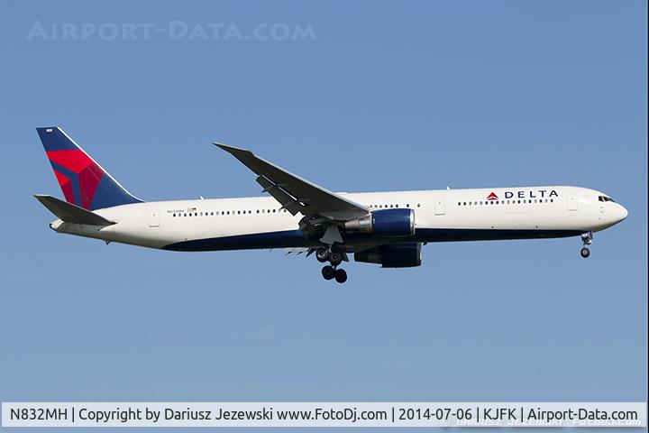 N832MH, 2000 Boeing 767-432/ER C/N 29704, Boeing 767-432/ER - Delta Air Lines  C/N 29704, N832MH