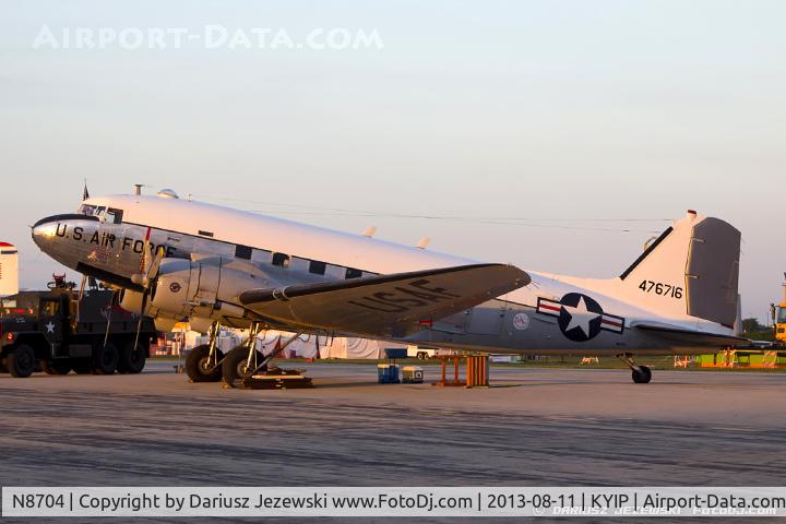 N8704, 1944 Douglas DC3C-S4C4G (TC-47B-30-DK) C/N 33048, Douglas DC-3C-S4C4G 