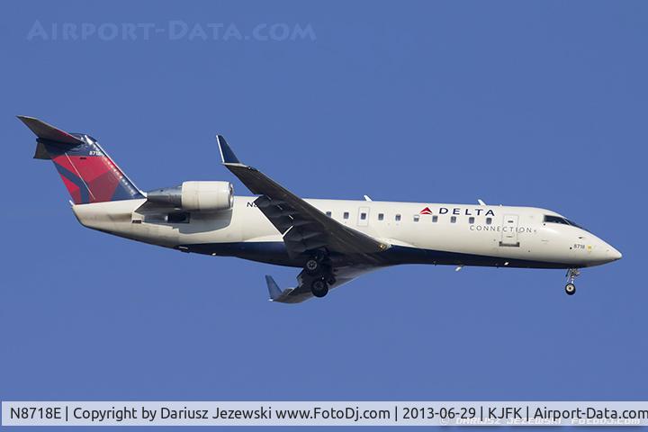 N8718E, 2002 Bombardier CRJ-200 (CL-600-2B19) C/N 7718, Bombardier CRJ-440 (CL-600-2B19) - Delta Connection (Pinnacle Airlines)   C/N 7718, N8718E