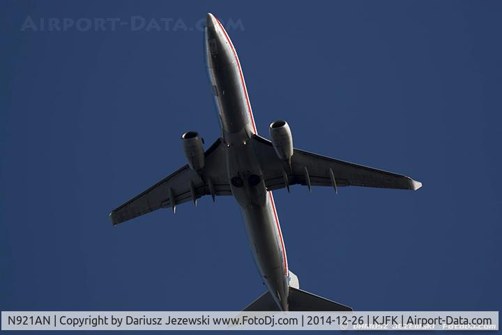 N921AN, 1999 Boeing 737-823 C/N 29522, Boeing 737-823 - American Airlines  C/N 29522, N921AN