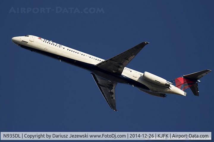 N935DL, 1989 McDonnell Douglas MD-88 C/N 49722, McDonnell Douglas MD-88 - Delta Air Lines  C/N 49722, N935DL
