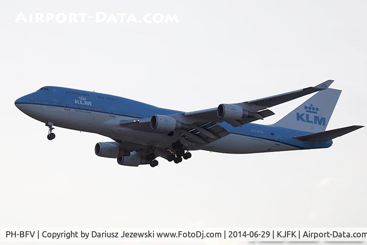 PH-BFV, 1999 Boeing 747-406BC C/N 28460, Boeing 747-406M - KLM - Royal Dutch Airlines  C/N 28460, PH-BFV
