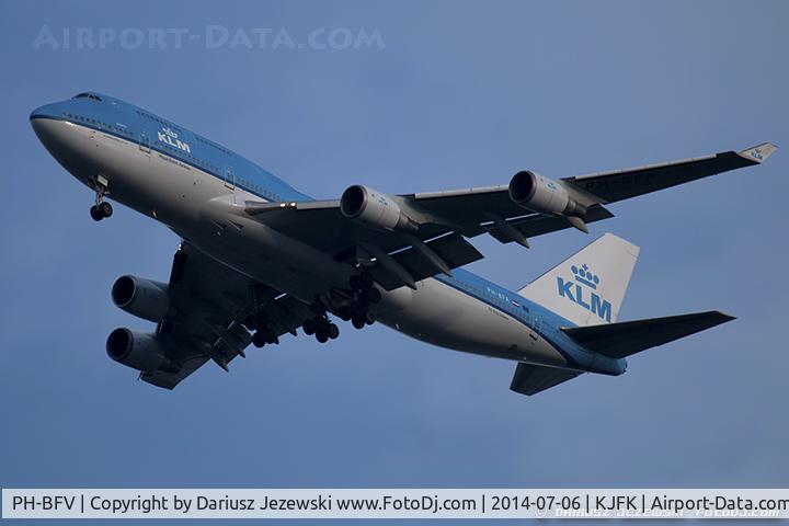 PH-BFV, 1999 Boeing 747-406BC C/N 28460, Boeing 747-406M - KLM - Royal Dutch Airlines  C/N 28460, PH-BFV