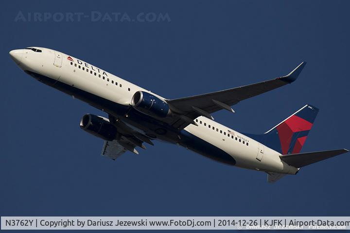 N3762Y, 2001 Boeing 737-832 C/N 30817, Boeing 737-832 - Delta Air Lines  C/N 30817, N3762Y