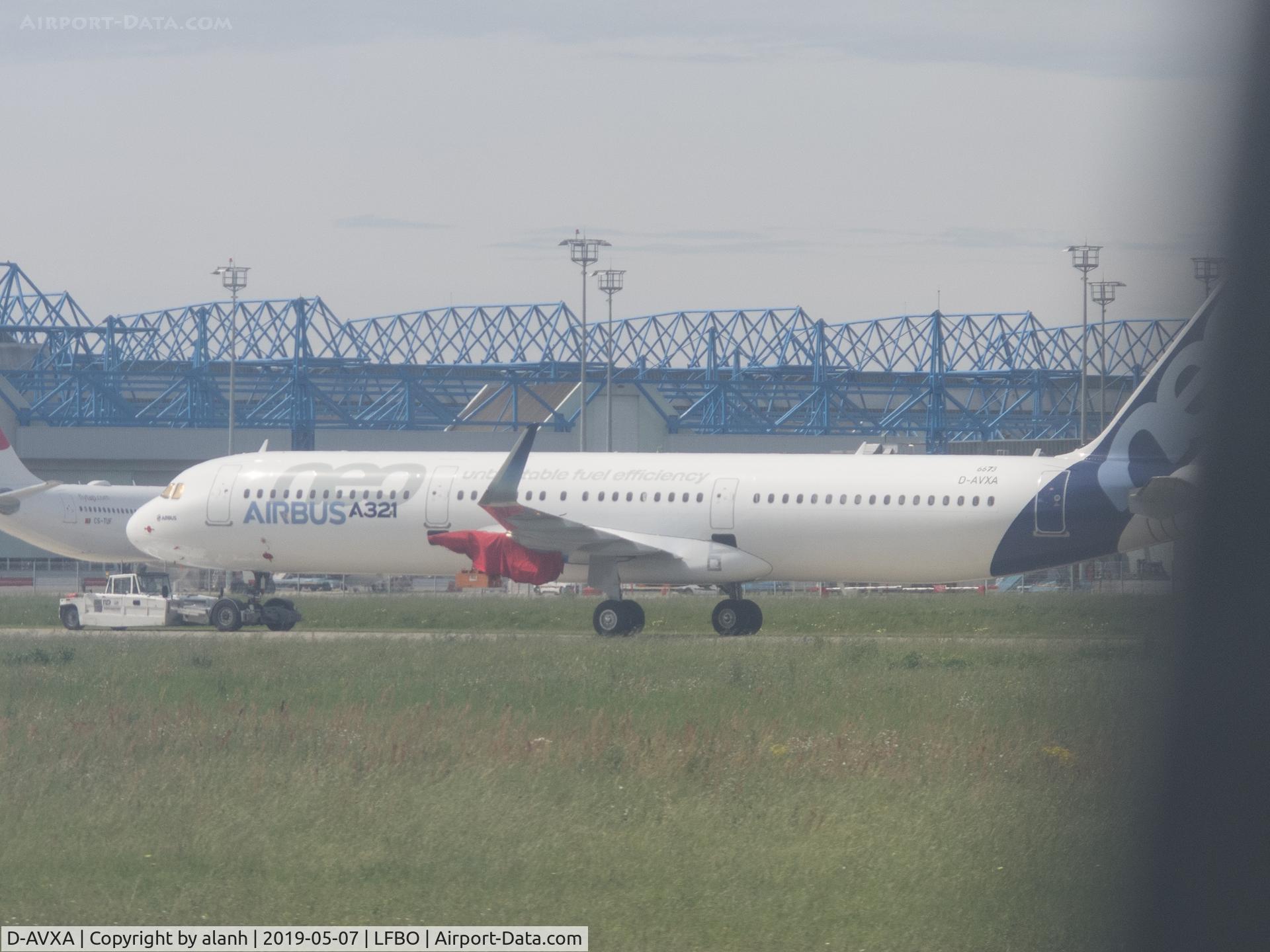 D-AVXA, 2019 Airbus A321-271N C/N 6673, On tow and without engines on the Airbus side of Toulouse-Blagnac (photo taken through the window of an ATR while taxying after arrival)
