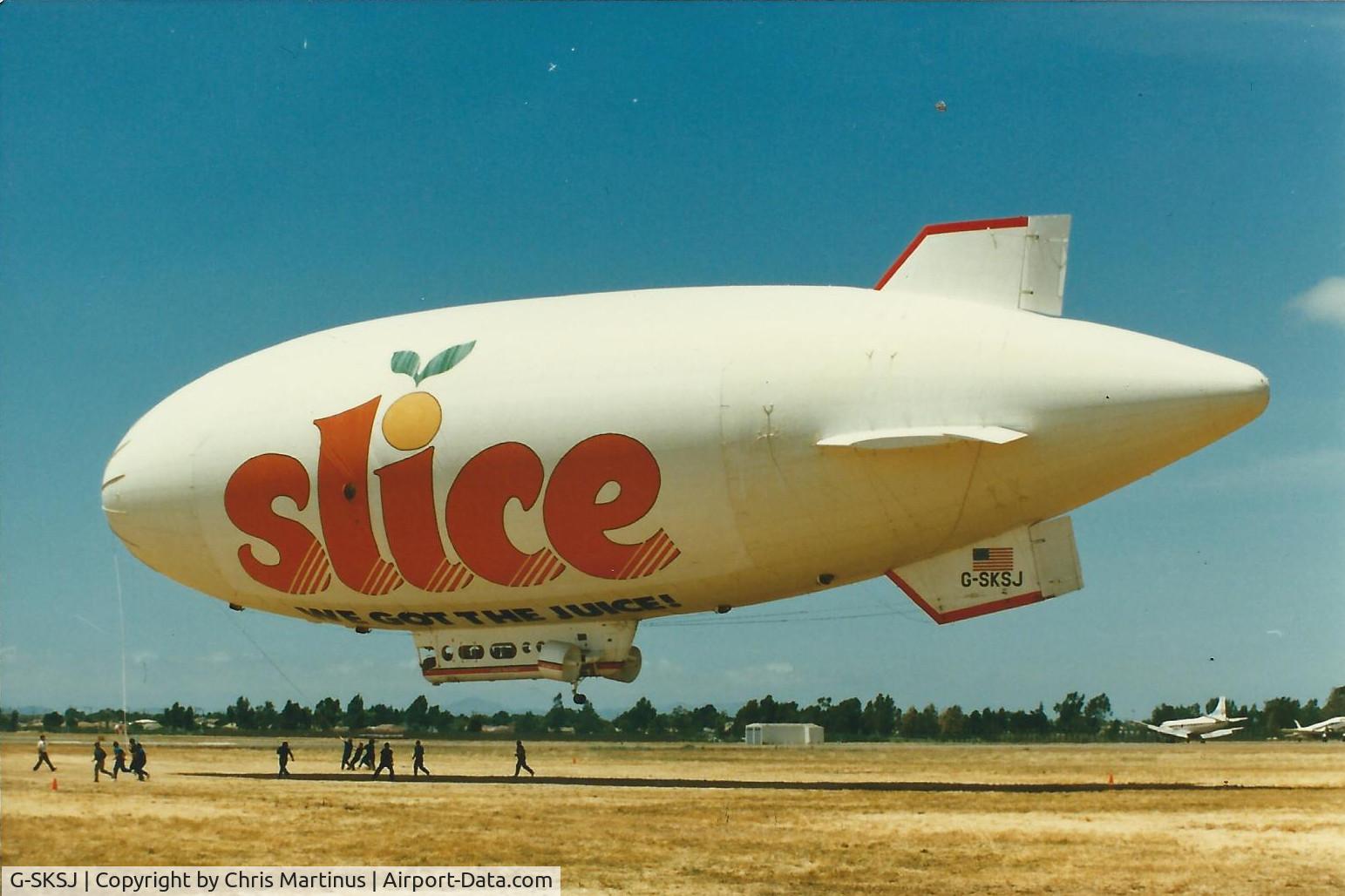 G-SKSJ, 1986 Airship Industries Skyship 600 C/N 1215/05, Oakland airport
