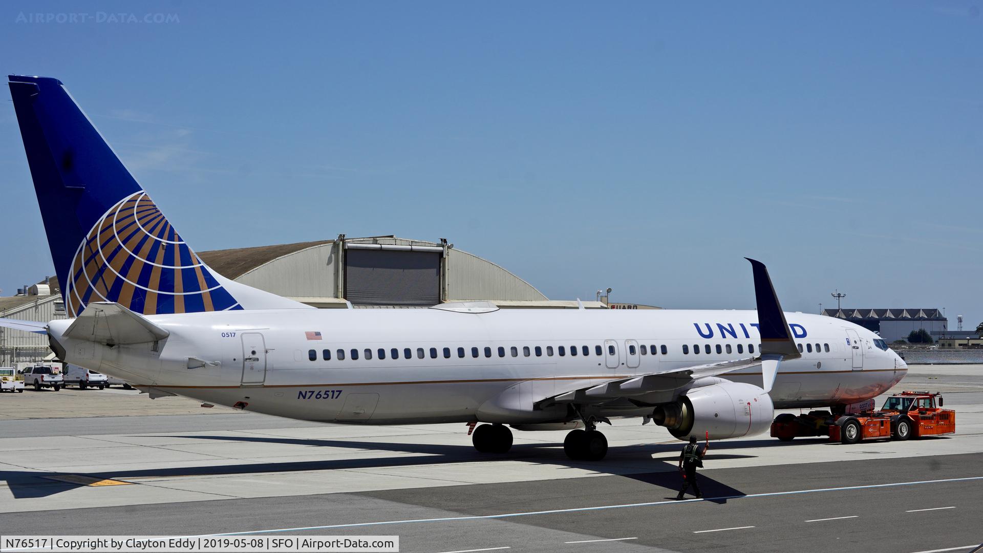 N76517, 2008 Boeing 737-824 C/N 31628, SFO 2019.