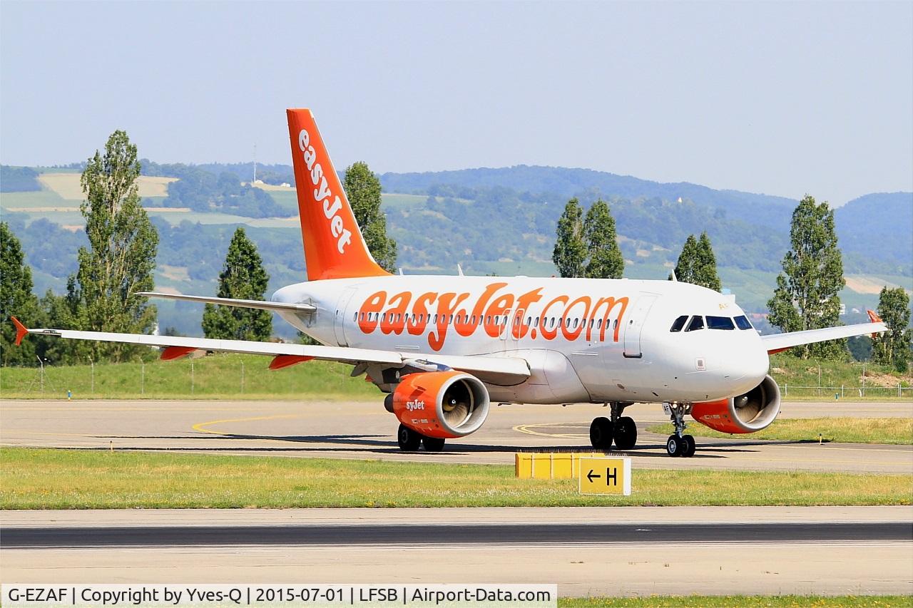 G-EZAF, 2006 Airbus A319-111 C/N 2715, Airbus A319-111, Holding point Hotel rwy 15, Bâle-Mulhouse-Fribourg airport (LFSB-BSL)