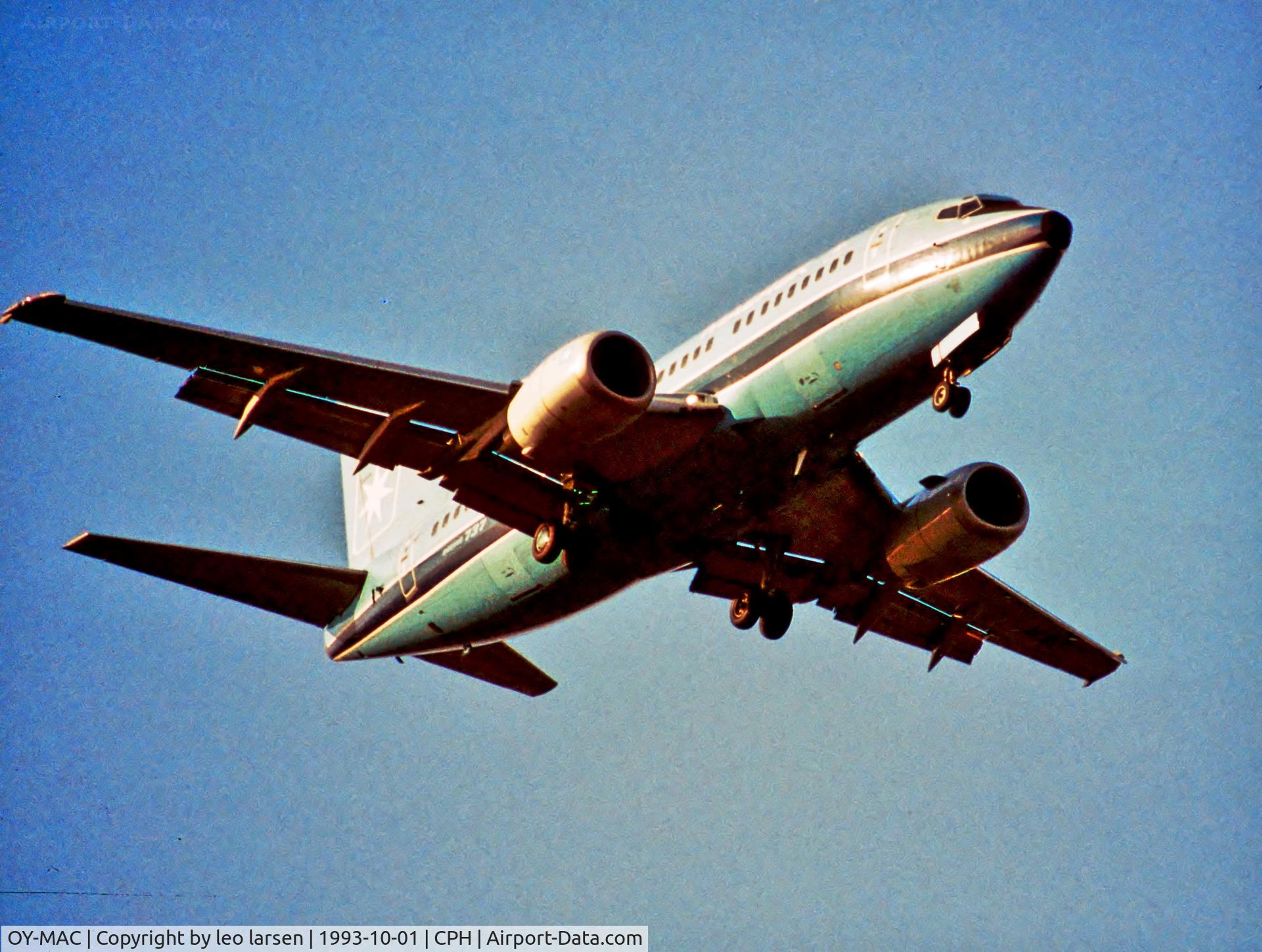 OY-MAC, 1990 Boeing 737-5L9 C/N 24859, Copenhagen 1.10.1993
