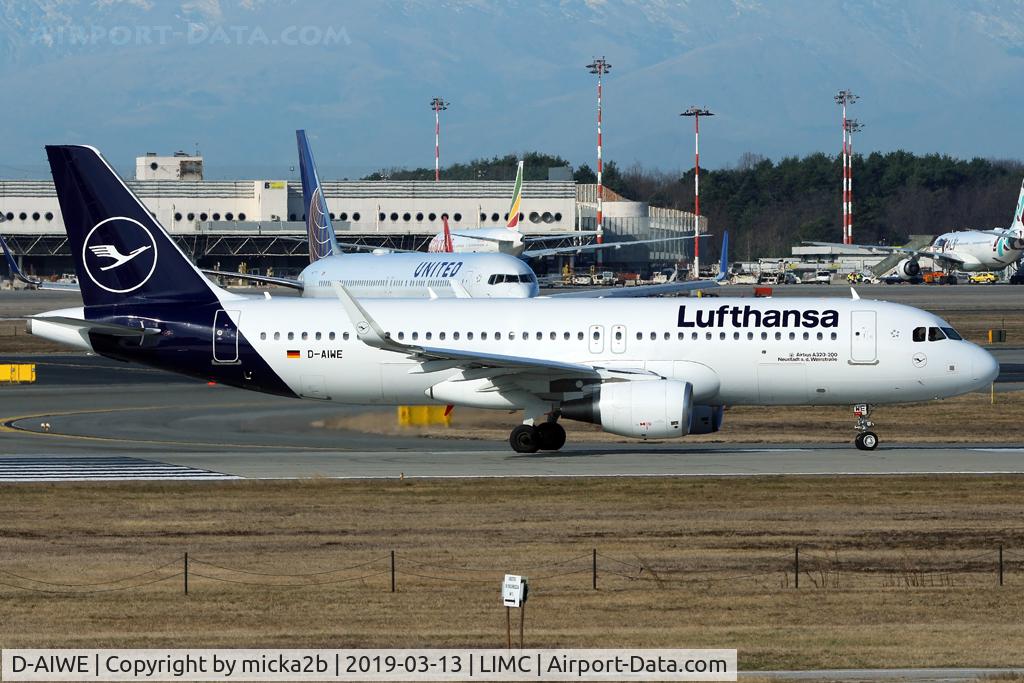 D-AIWE, 2018 Airbus A320-214 C/N 8680, Taxiing