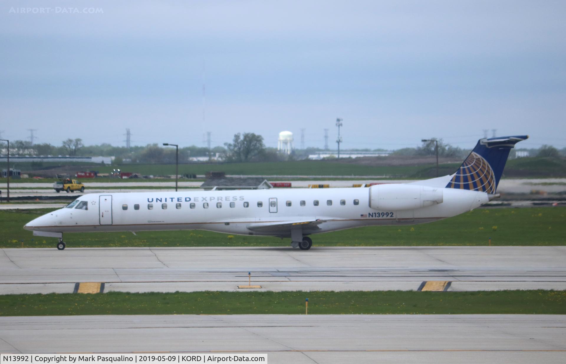 N13992, 2000 Embraer EMB-145LR C/N 145284, EMB-145LR