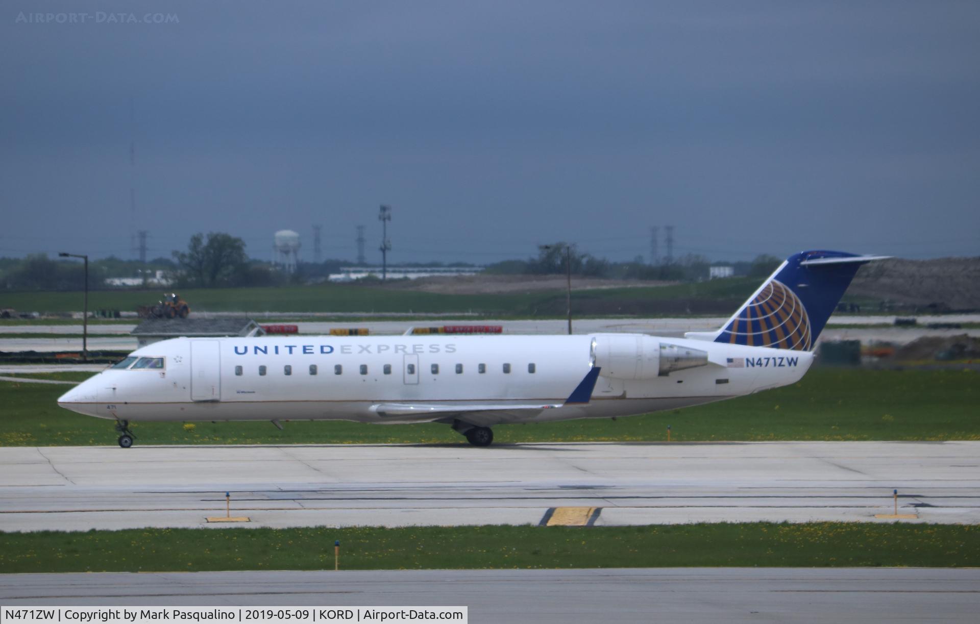 N471ZW, 2000 Bombardier CRJ-200ER (CL-600-2B19) C/N 7457, CL-600-2B19