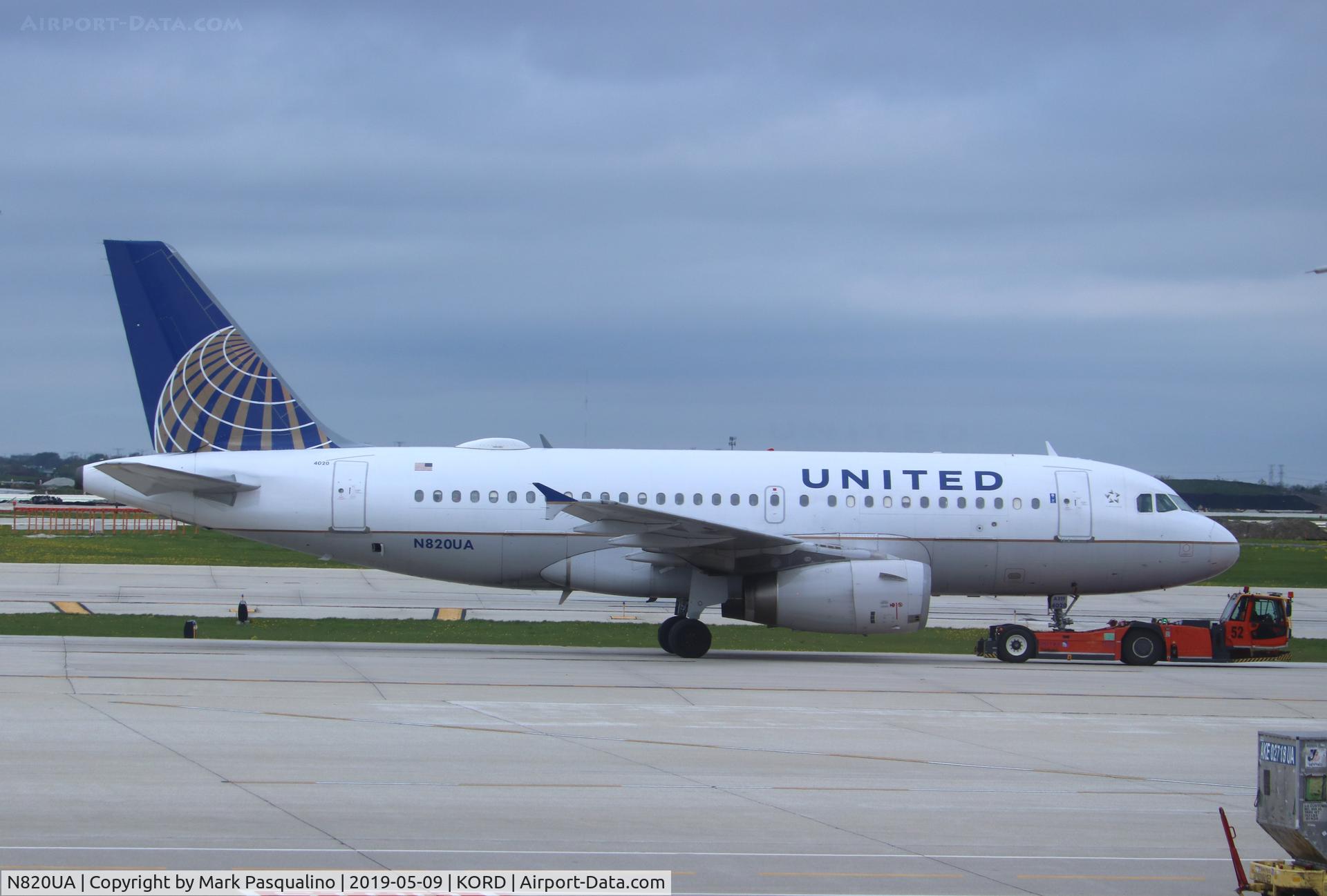 N820UA, 1998 Airbus A319-131 C/N 898, Airbus A319-131